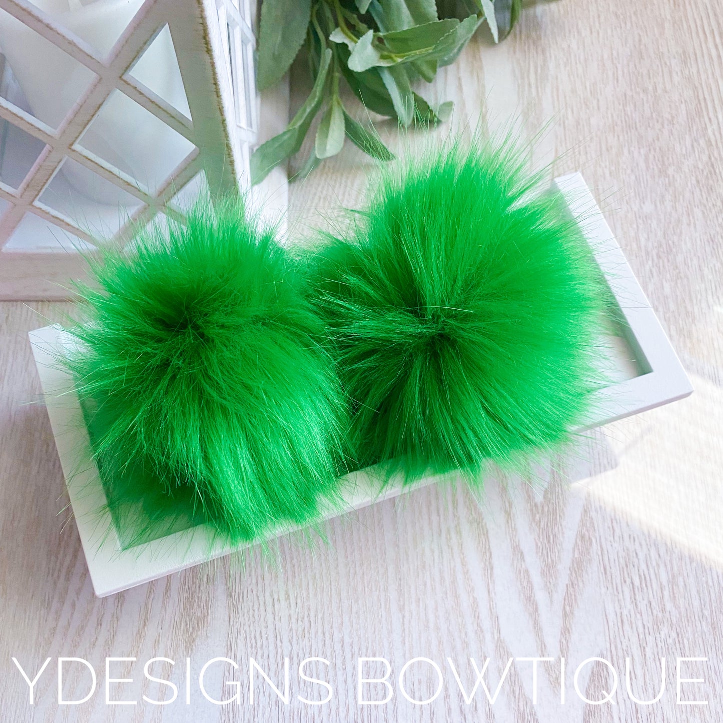 Shamrock Green Pom Piggies