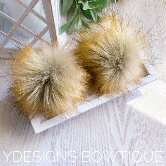 Foxy Pom Piggies